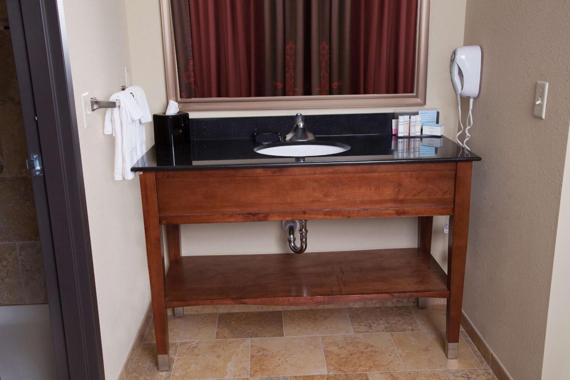 Hampton Inn & Suites Dickinson Nd Esterno foto