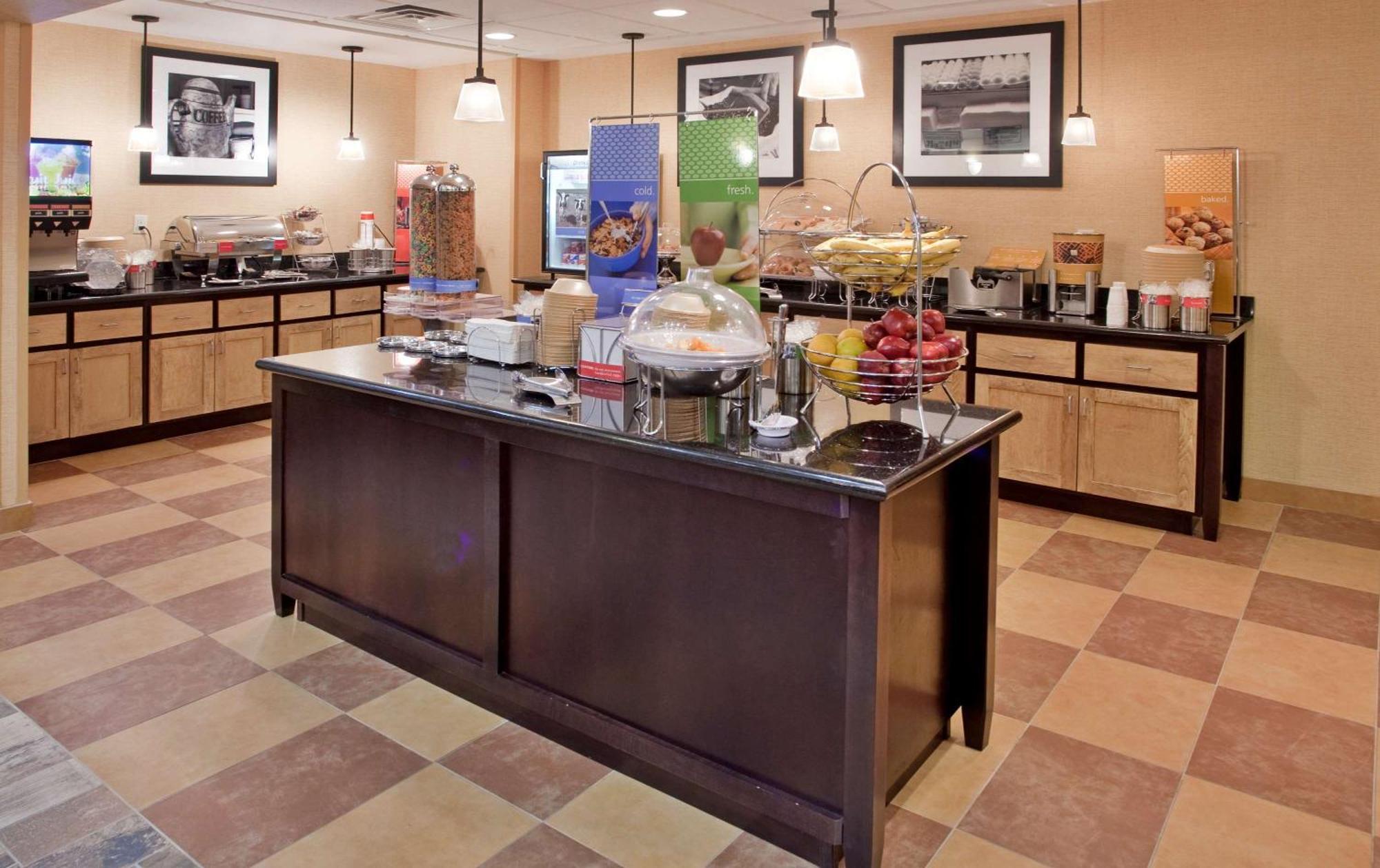 Hampton Inn & Suites Dickinson Nd Esterno foto