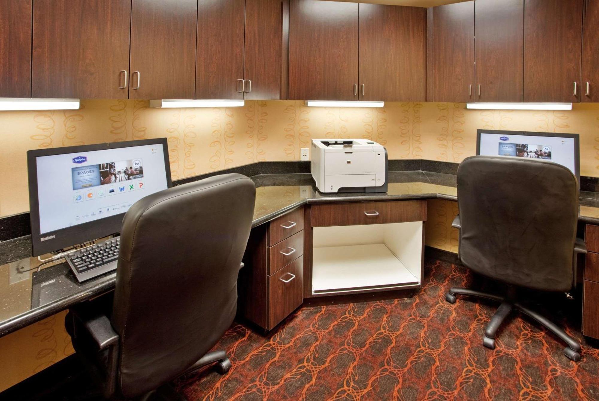 Hampton Inn & Suites Dickinson Nd Esterno foto