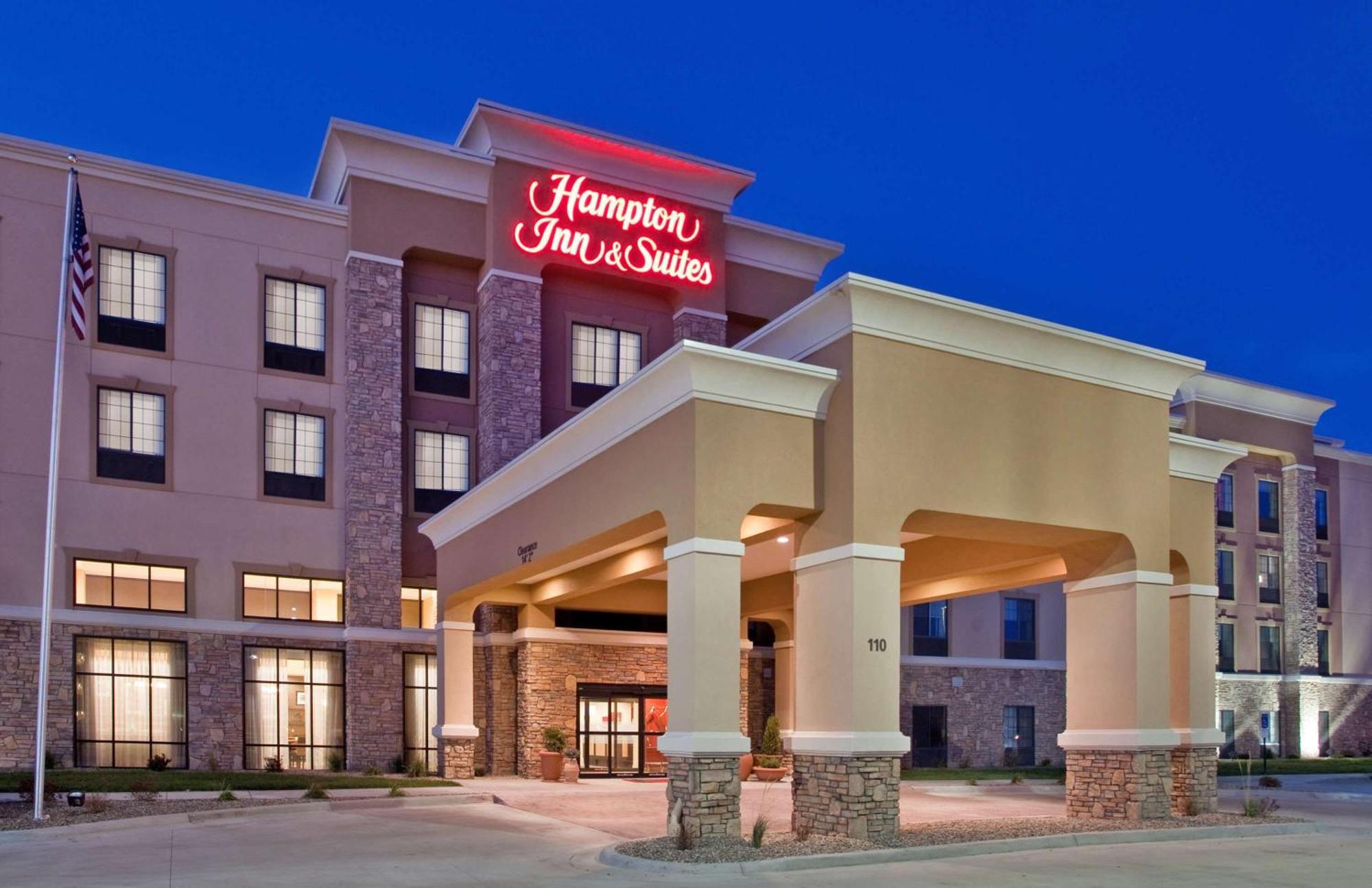 Hampton Inn & Suites Dickinson Nd Esterno foto